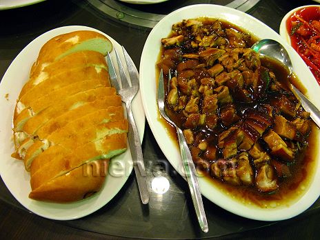 Boneless Pork Legs with Fried Buns - Grand Emerald Seafood Garden