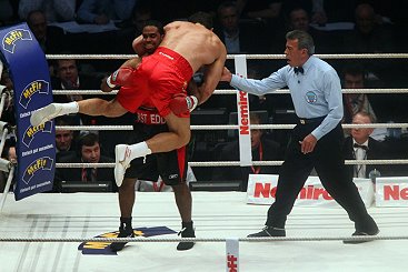 Klitschko vs Chambers Boxing Fight Photos